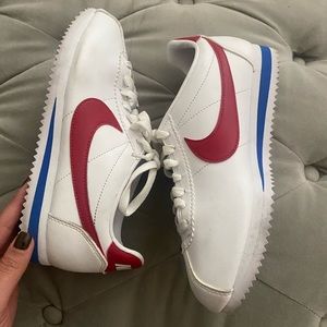 Cortez Nike white, blue and white size 7 women